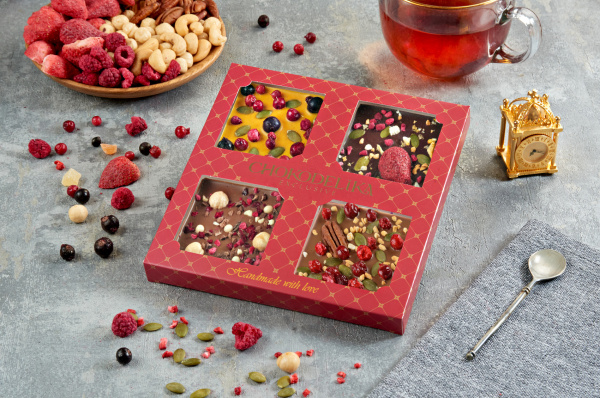 Подарочный набор "Палитра вкусов" 140 гр 